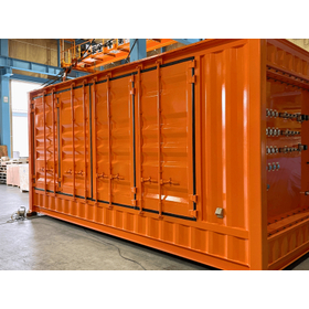 【活用事例】3.6トンの機材を積載した二重床の電気機械室