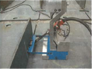 【オリジナル自社製品】トーチ移動式自走自動溶接機