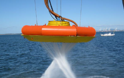 高濃度薄層浚渫工法『サブマリンクリーナー(SMC)工法』