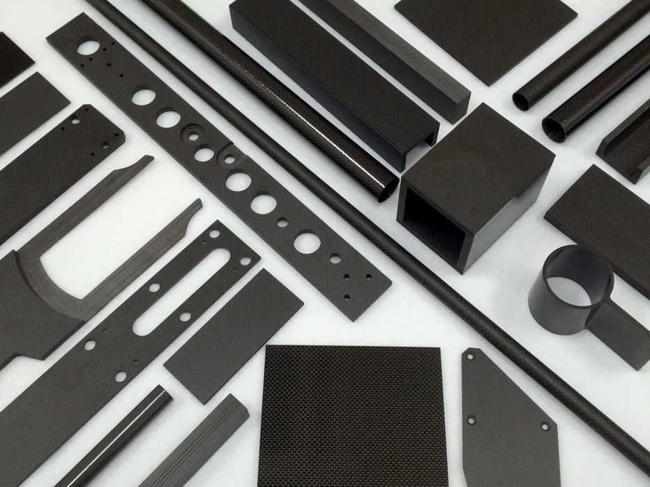 金属より軽くて強いカーボン／ＣＦＲＰ素材を試してみませんか？