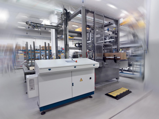 イタリア・SMI社　パレタイザーシステム（APS）