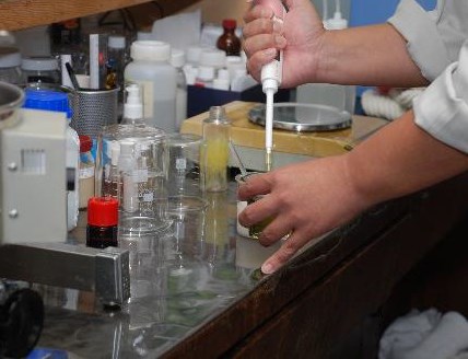 企画から梱包まで一括サポート。オリオン粧品のOEM事業商紹介。