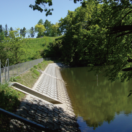 張りブロック「プレストーン」