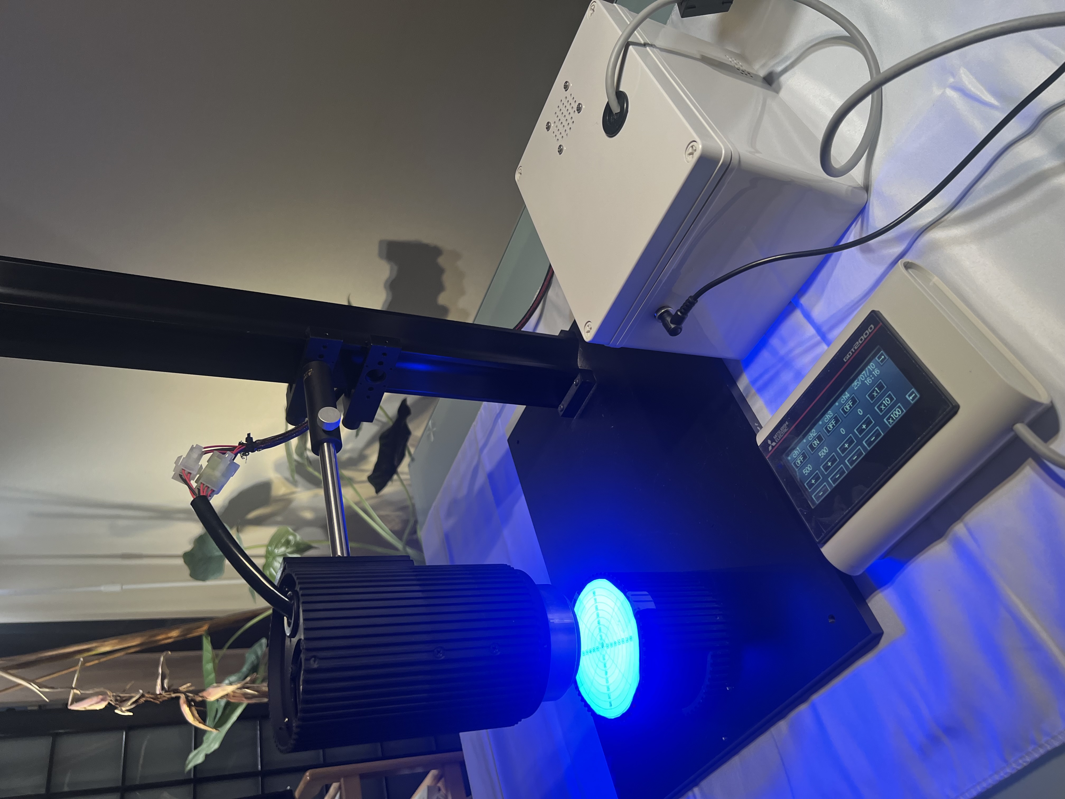 Uv-LEDコントローラー