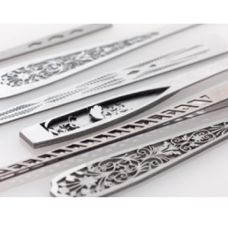 レーザー加工／スウェージング加工