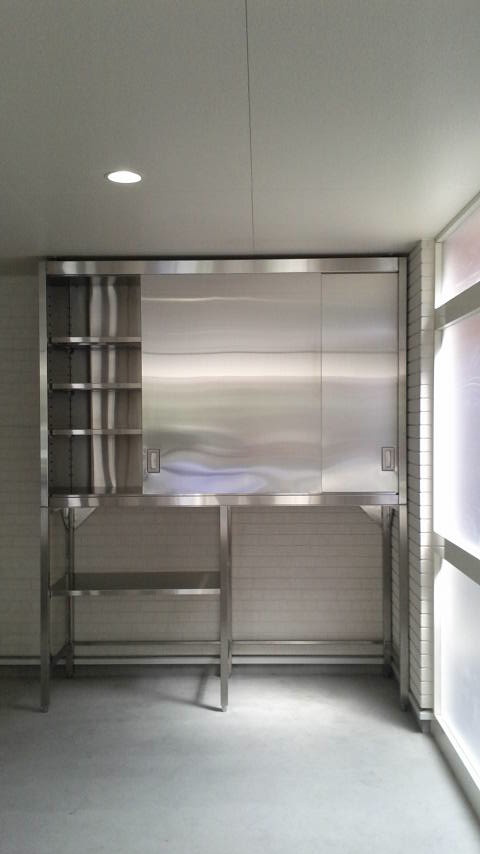 ステンレス加工品、金属加工品、焼付塗装品等