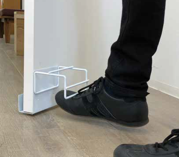 フットあけ～る