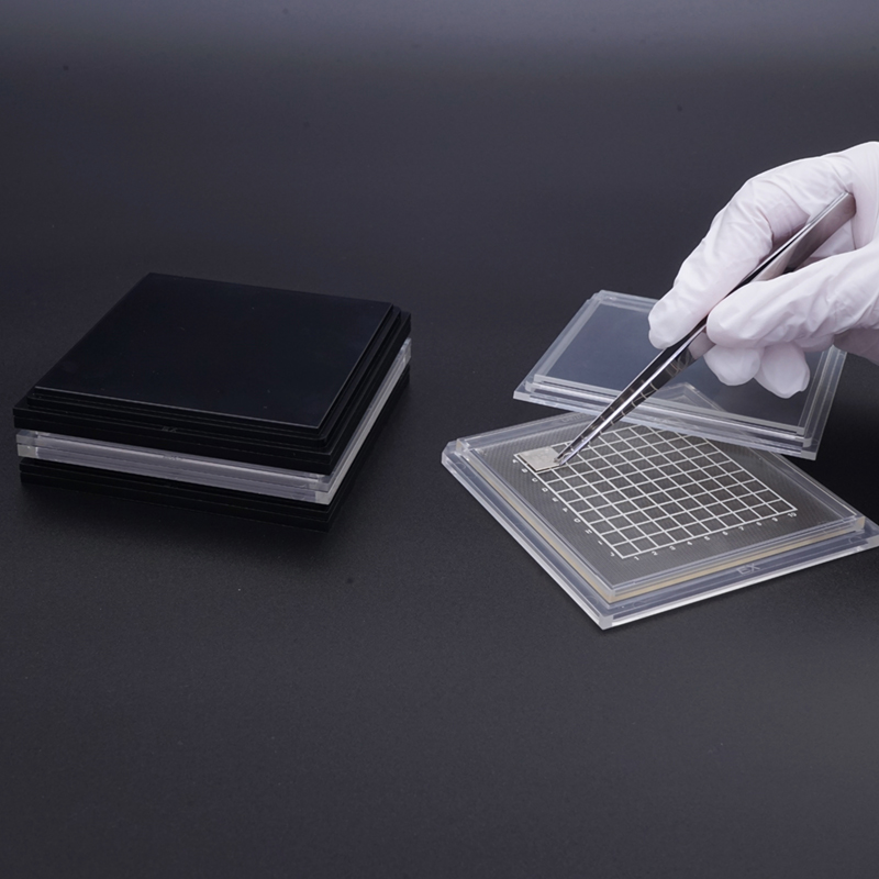 【シロキサンフリー】粘着材不使用のチップ搬送ケース『ゲルベース』