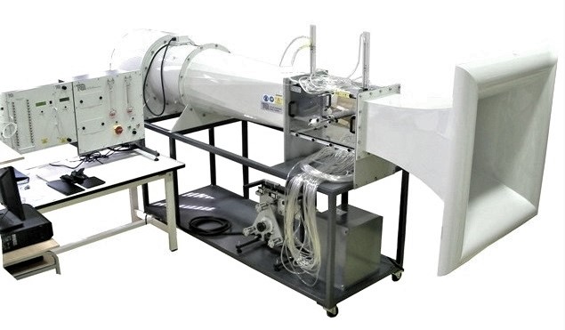 小型風洞実験装置305