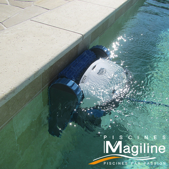 コード付き家庭用プールクリーナー　水中バキュームロボット