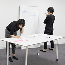 【事例】2021年グッドデザイン賞受賞／軽くて薄いホワイトボード