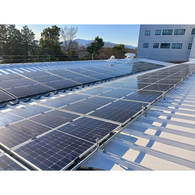 【商業施設向け】蓄電池搭載100%自家消費型太陽光発電システム