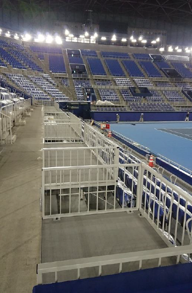 【事例】アリーナ車椅子席にSICOユニステージ特注を納入・設置