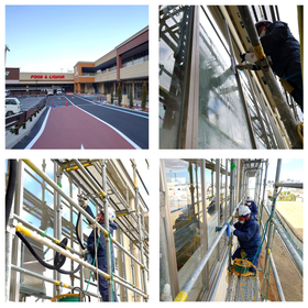 ショッピングセンターのガラス防汚対策の光触媒施工事例です