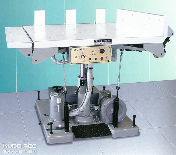 紙揃え機『クドエース』