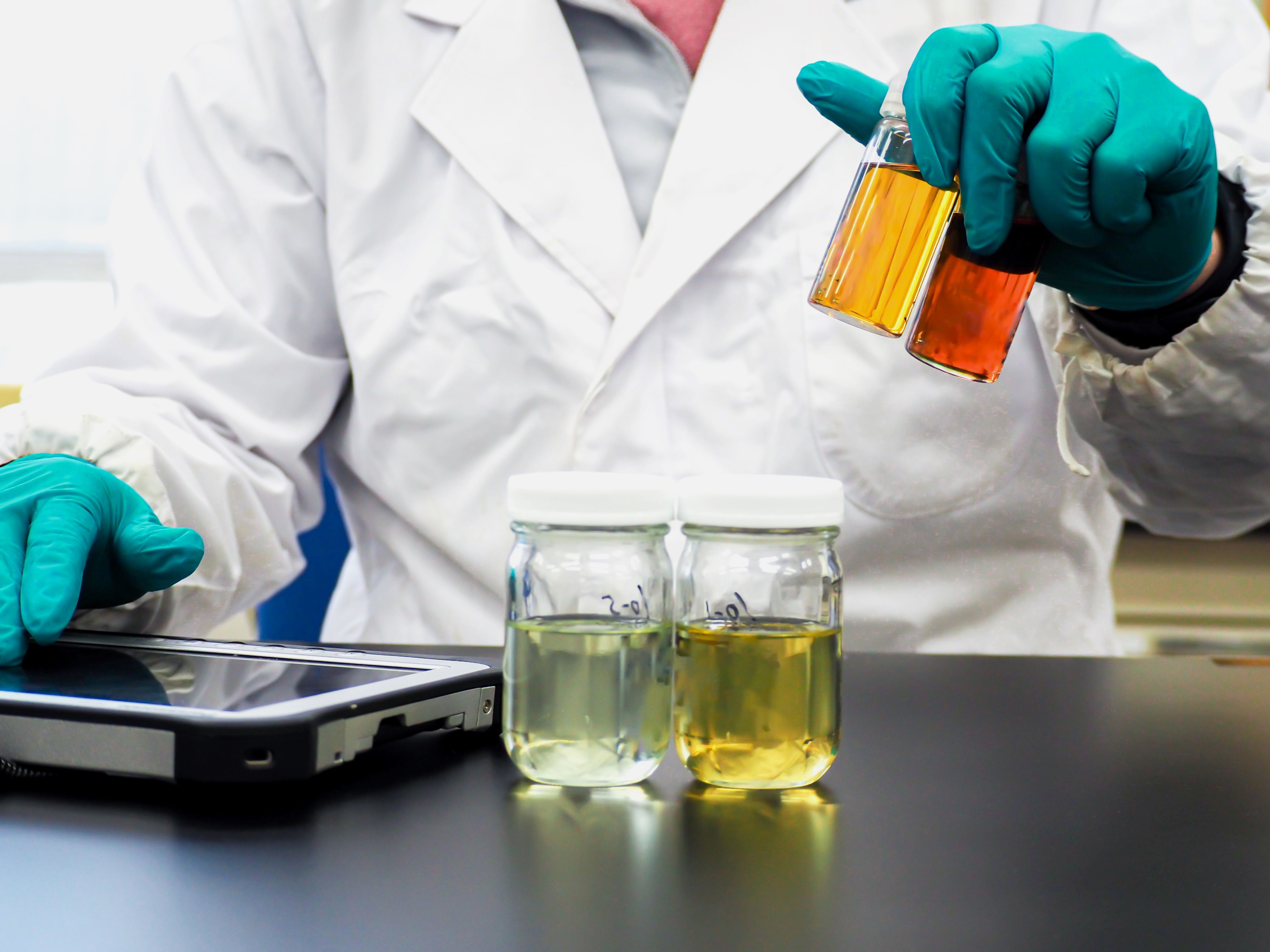 塩化ビニル樹脂用安定剤 : Ba-Zn、Ca-Zn、有機スズなど