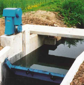 ワイヤー式倒伏堰