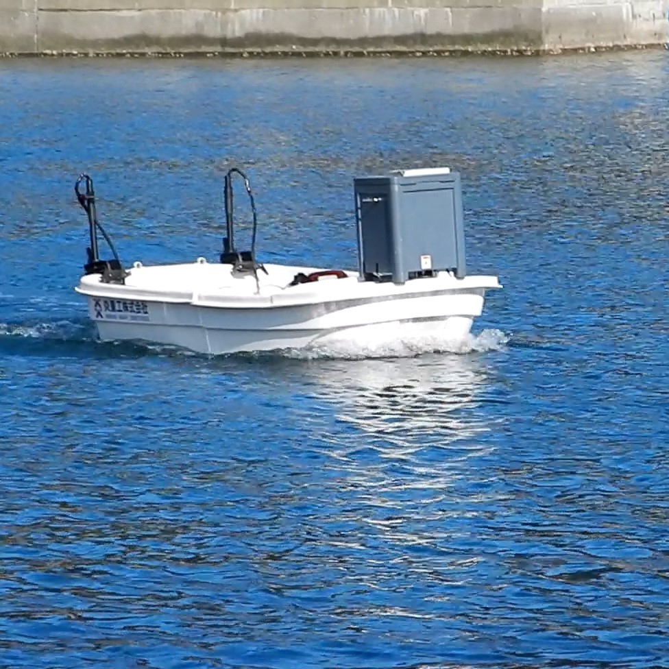 自動運転船舶ロボット Marine Drone　マリンドローン
