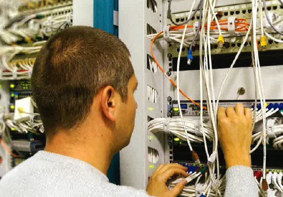 サーバ設備における水漏れの脅威と解決策