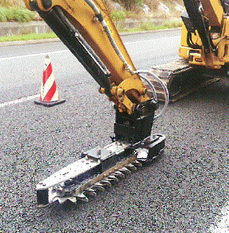 油圧ショベル装着草刈剪定機『CB600-3』