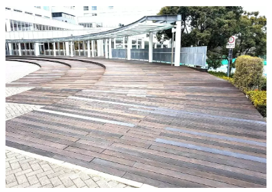 【施工事例】名古屋　淑徳大学の500m2のウッドデッキの再生