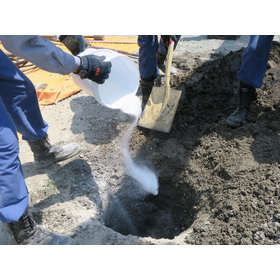 建柱用掘削泥土吸水剤『どろ運べーる』