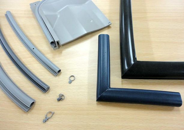 ３００℃の耐スチームにも対応！シリコーンゴム製品【食品関連製品】