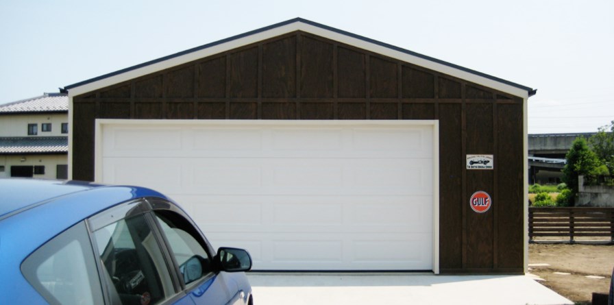 木造ガレージ　デザイン『G-BB』