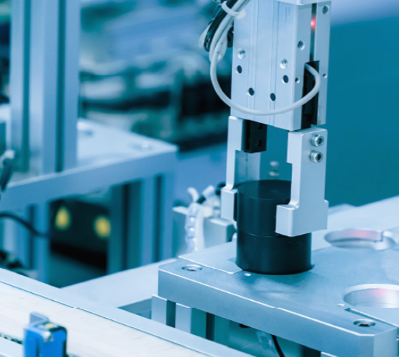 ハード設計から制御盤制作・ソフト設計～配線までお任せください！