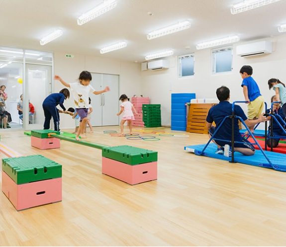 ユニットハウス｜【MOBILE SPACEの導入効果】体操教室