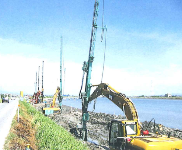 パワーショベル搭載型地盤改良機『SFシリーズ』