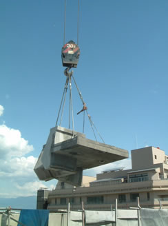 ワイヤーソーイング工法【ダイヤモンドワイヤーで構造物を切断！】