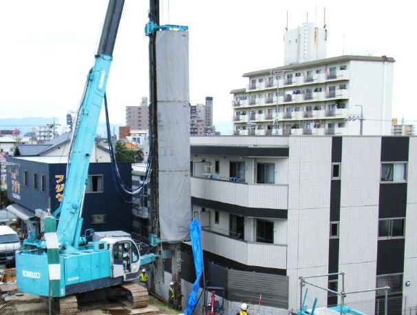 カタログ＆事例／小規模等厚式地中連続壁の施工「ミニウォール工法」