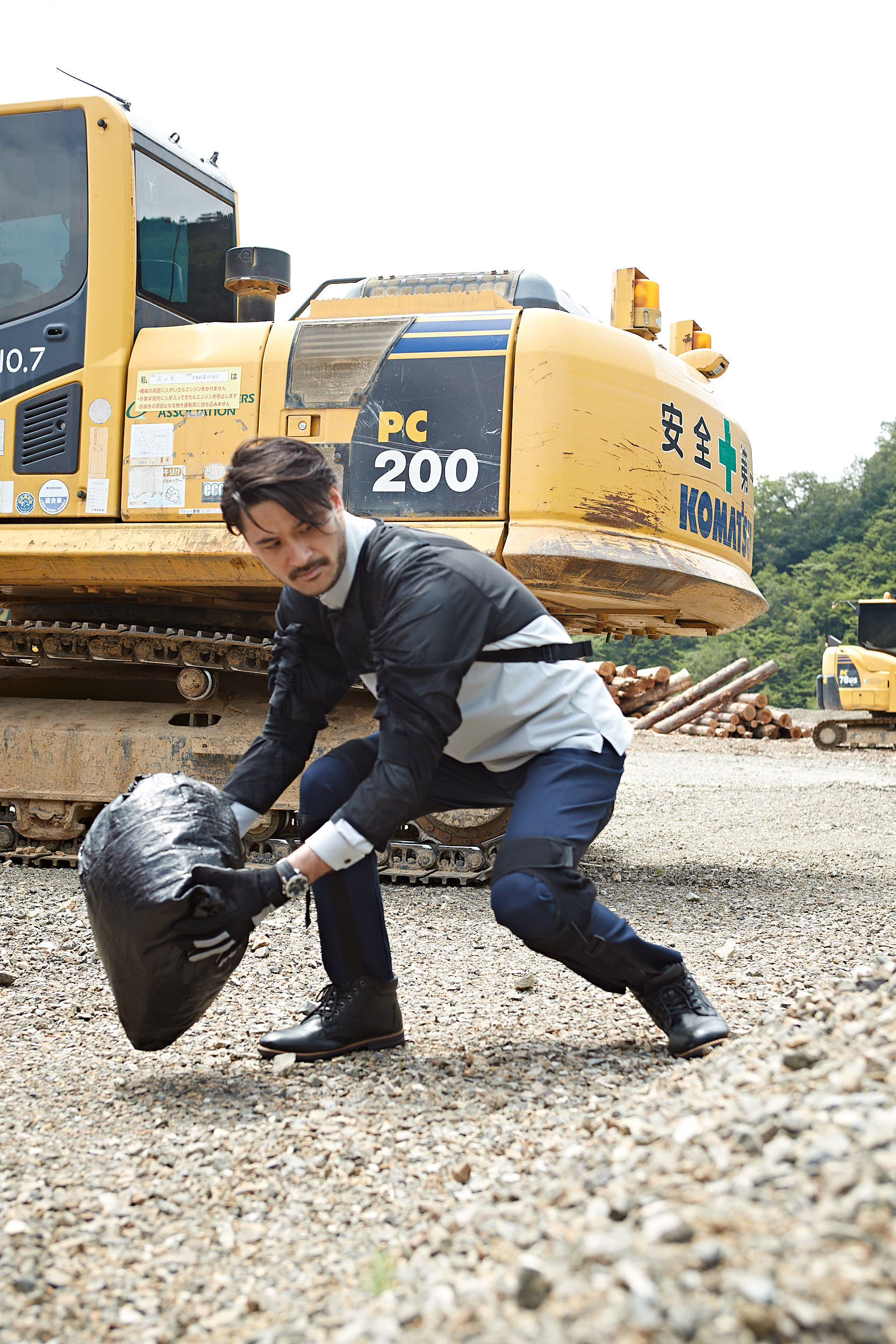 動力不要！超軽量！アシストスーツ