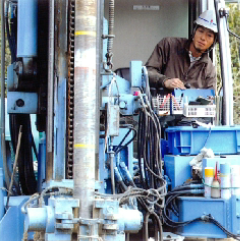 地盤補強工事『柱状改良工法』