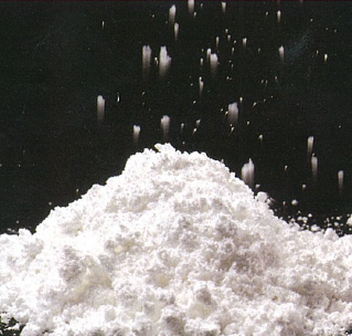 針状単結晶体『パナテトラ』