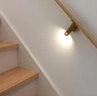 LED手すり金具『灯ちゃん』