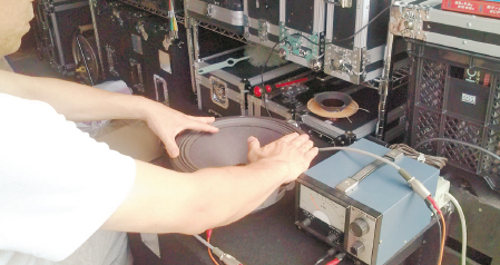 スピーカー　メンテナンスサービス