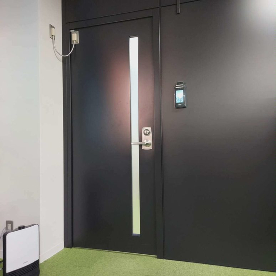 ?顔認証機『フレズムneo』の設置 画像.jpg