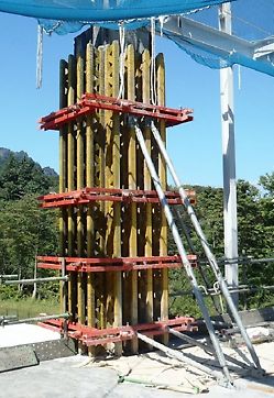 【事例】『バリオコラム無セパレータ工法』PERI 柱型枠システム