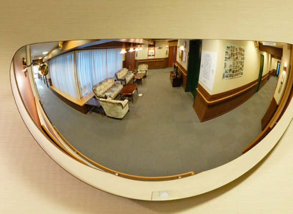 ミラーで見守り 導入事例 入居者様の見守りや安全対策に！