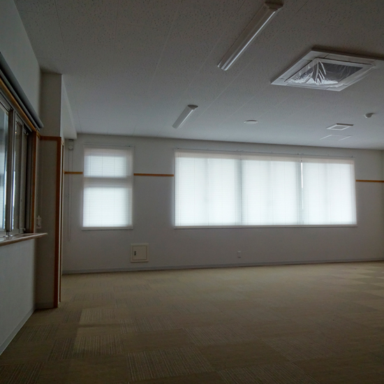 【施工事例：医療機関】外を感じられる空間に。お悩み解決！