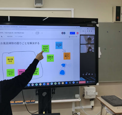 一般的な電子黒板よりも低価格！【白板家Plus／学校教育事例】