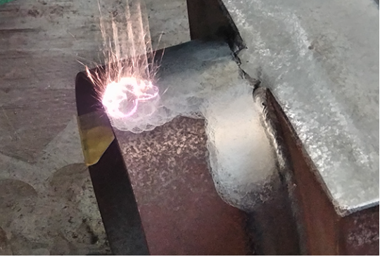 レーザークリーニングサービス​