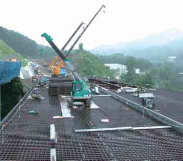 橋梁商品『グレーティング（ソリッドタイプ）』