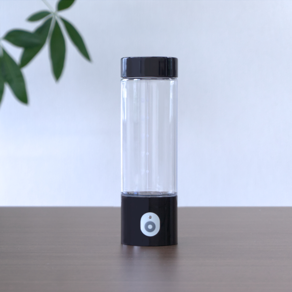 ボトル型オゾン水生成器「OzMagic Bottle」