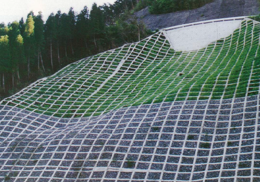 【現場吹付法枠工】Kフレーム