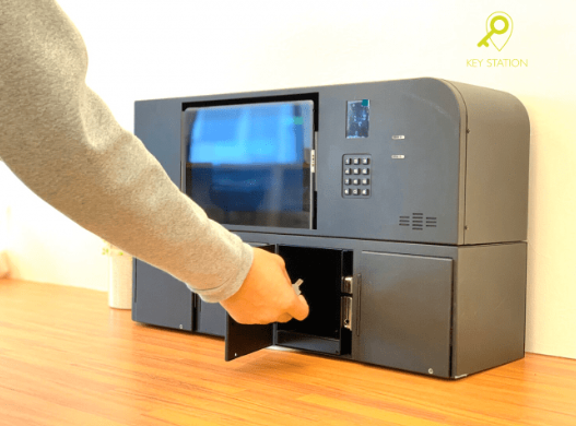 カギの受け渡しをリモートで『KEY STATION』