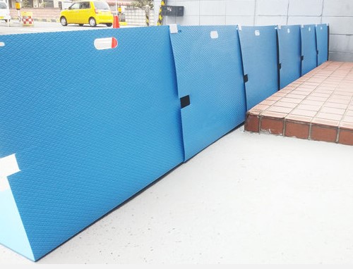 水害防止パネル『備えあれ板(そなえあればん)』