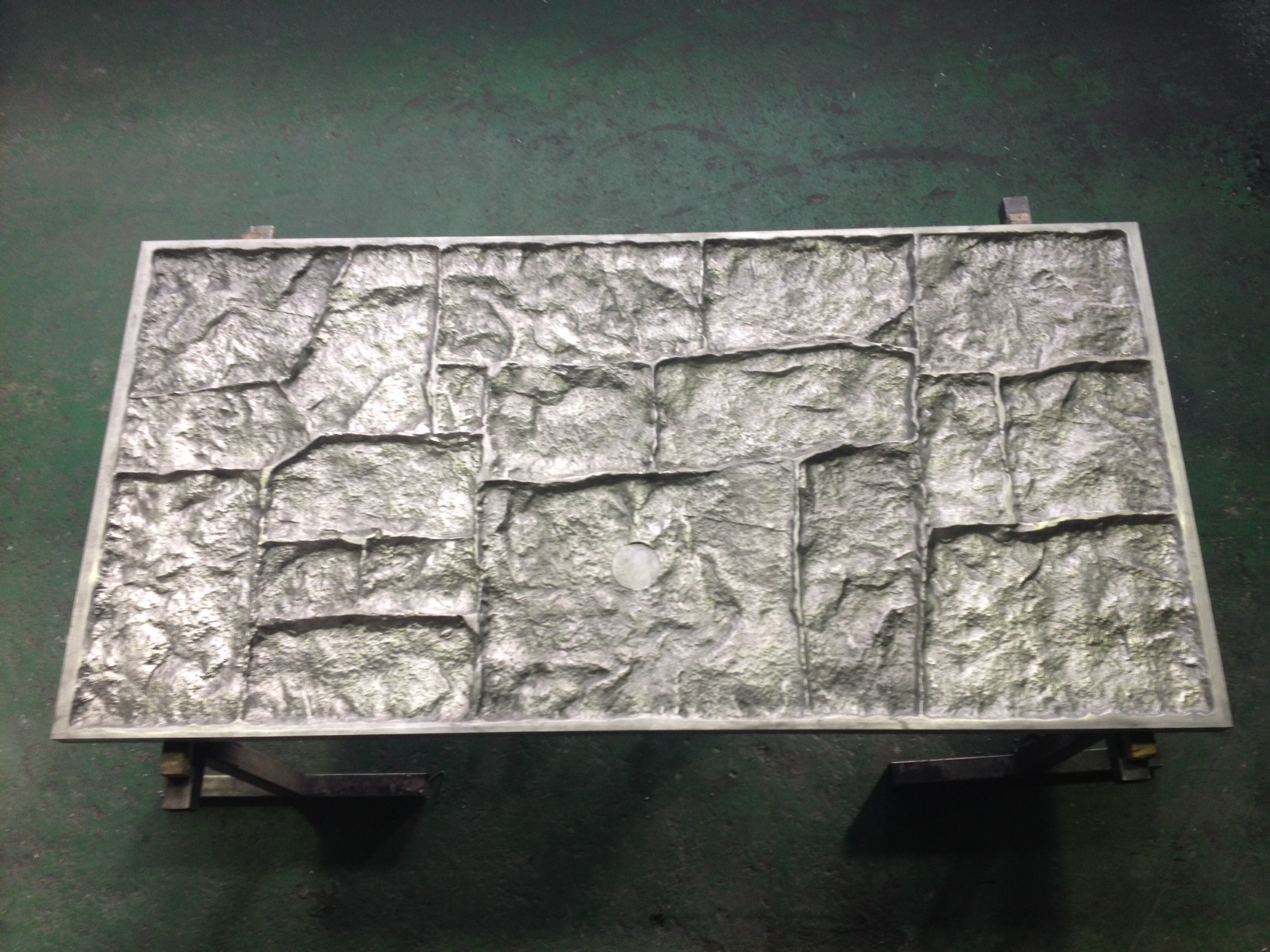 コンクリート二次製品用 アルミ鋳物模様面板